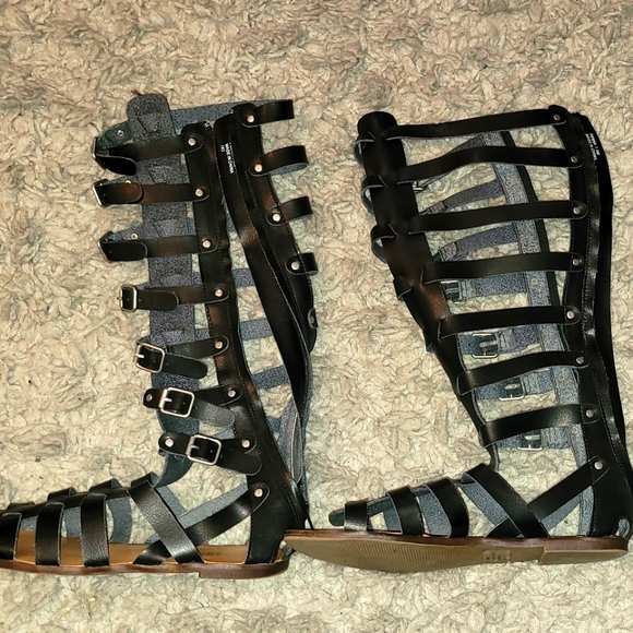 Gladiator Sandles - Picture 1 of 1